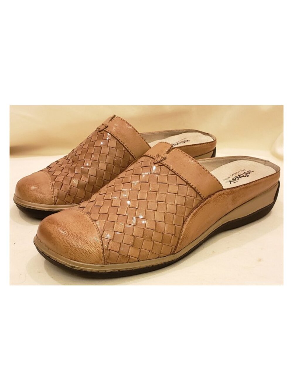SoftWalk Comfortable Low Wedge Heel Slip-On Mule Shoes Size 9M Tan Woven Leather